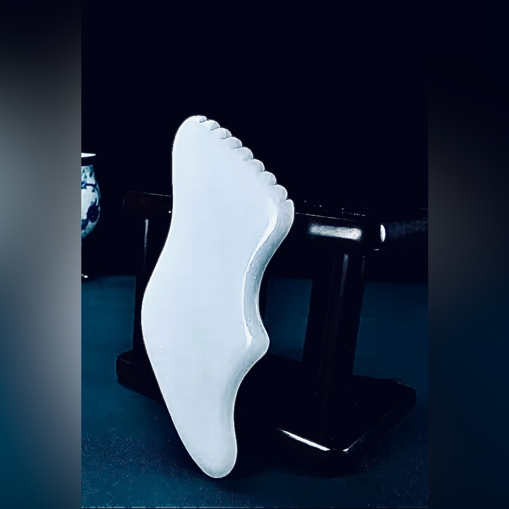 GUA SHA | Facial Massage Tool | Genuine White Jade Stone - Picture 3 of 11